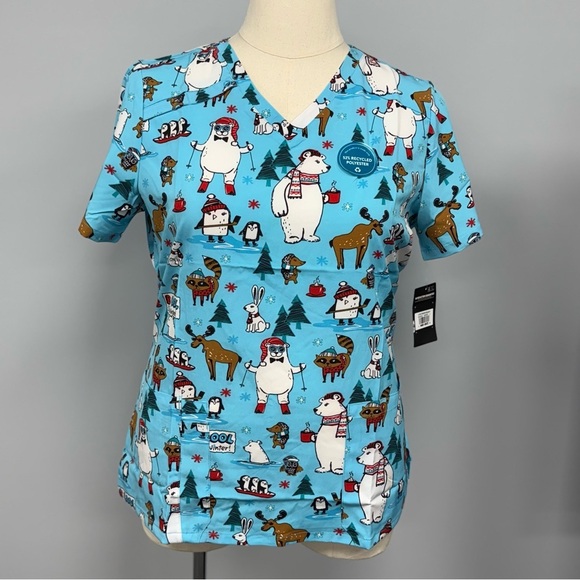 NWT Dickies Scrub Top Blue Winter Wonderland Scrubs Polar Bears Moose Penguin - Picture 1 of 12